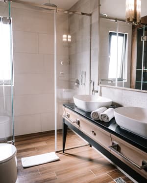 thumbnail: Bathroom
