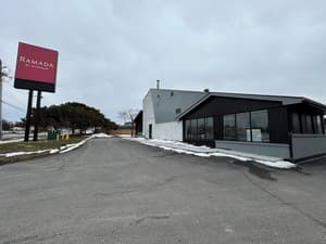 thumbnail: Exterior