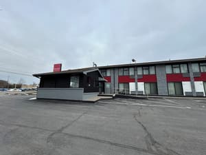 thumbnail: Exterior