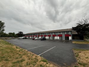 thumbnail: Exterior