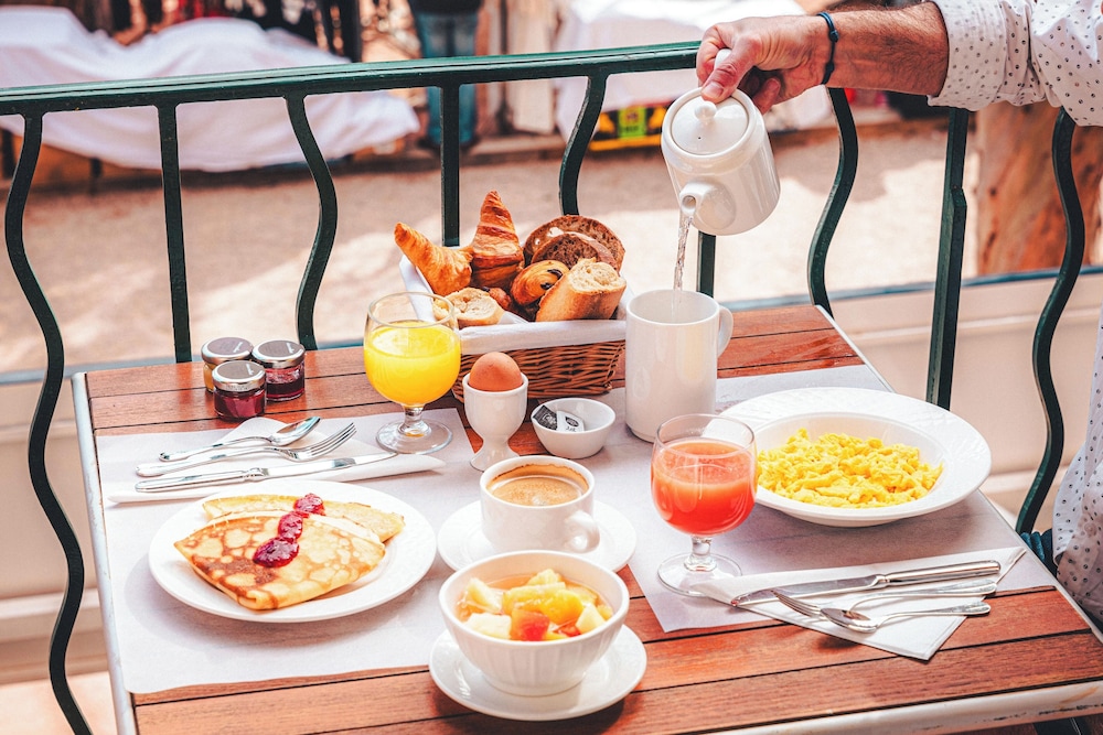 Breakfast meal