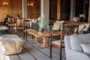 thumbnail: Interior