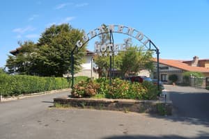thumbnail: Property entrance