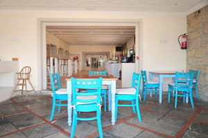 thumbnail: Breakfast area