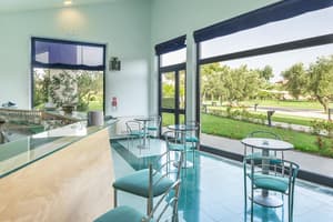 thumbnail: Bar (on property)