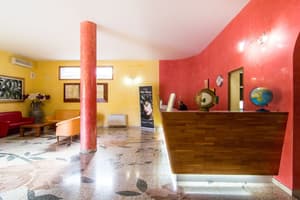 thumbnail: Interior entrance