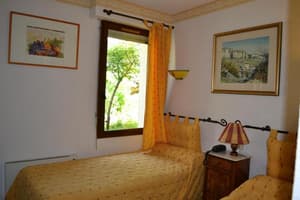thumbnail: General view