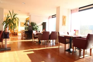 thumbnail: Restaurant