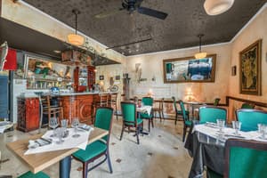 thumbnail: Restaurant