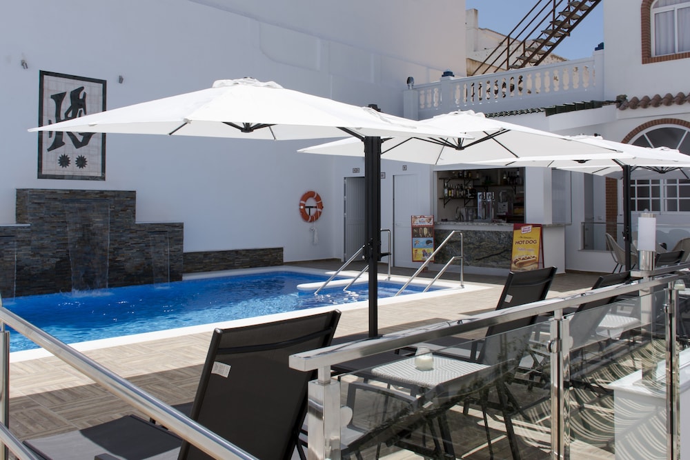 Sundeck