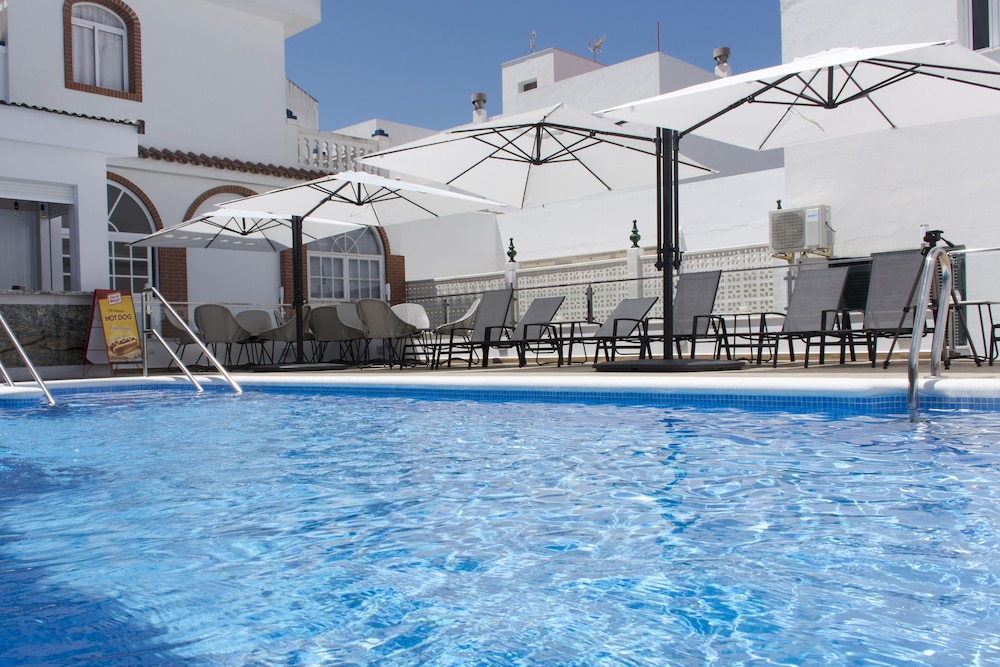 Sundeck