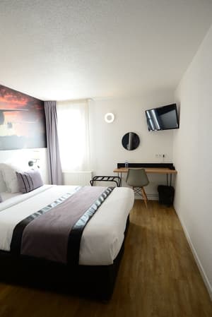 thumbnail: Room