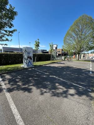 thumbnail: Electric vehicle charging station