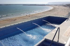 thumbnail: Pool