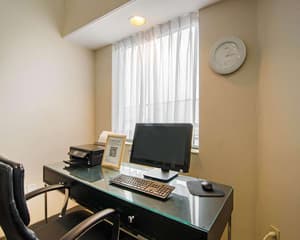 thumbnail: Business center