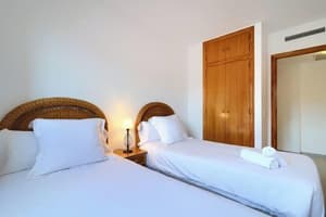 thumbnail: Rooms