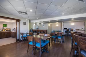 thumbnail: Breakfast area