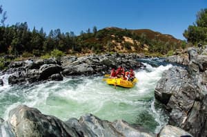 thumbnail: Rafting