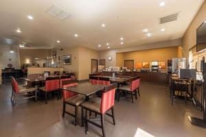 thumbnail: Breakfast area