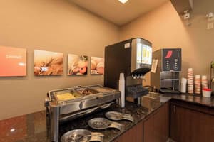 thumbnail: Breakfast area