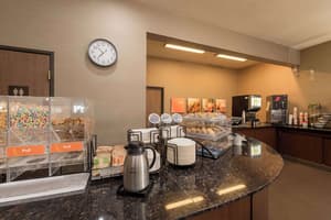thumbnail: Breakfast area
