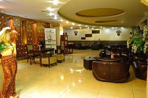thumbnail: Lobby lounge