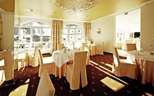 thumbnail: Restaurant
