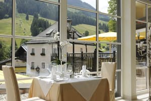 thumbnail: Restaurant