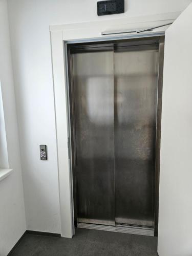 845022284.jpg