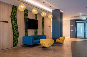 thumbnail: Business center