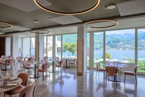 thumbnail: Restaurant