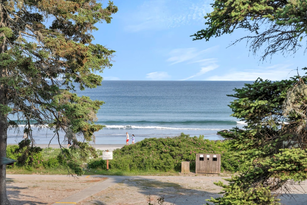 Beach/ocean view