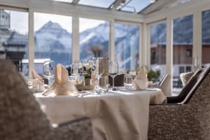 thumbnail: Restaurant