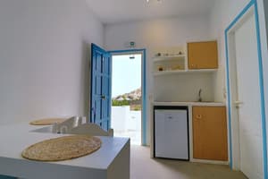 thumbnail: Front of property