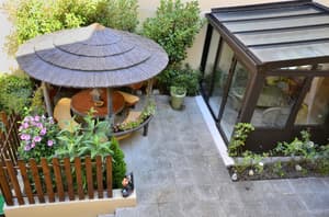 thumbnail: Front of property