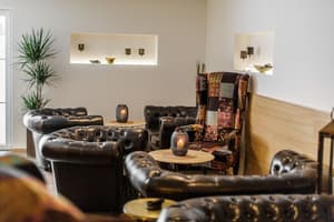 thumbnail: Lounge