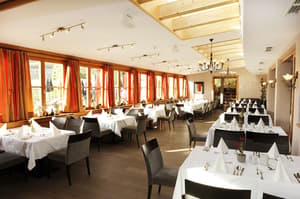 thumbnail: Restaurant