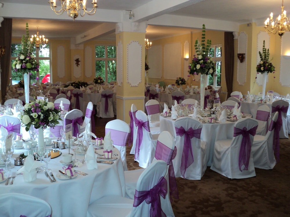 Indoor wedding
