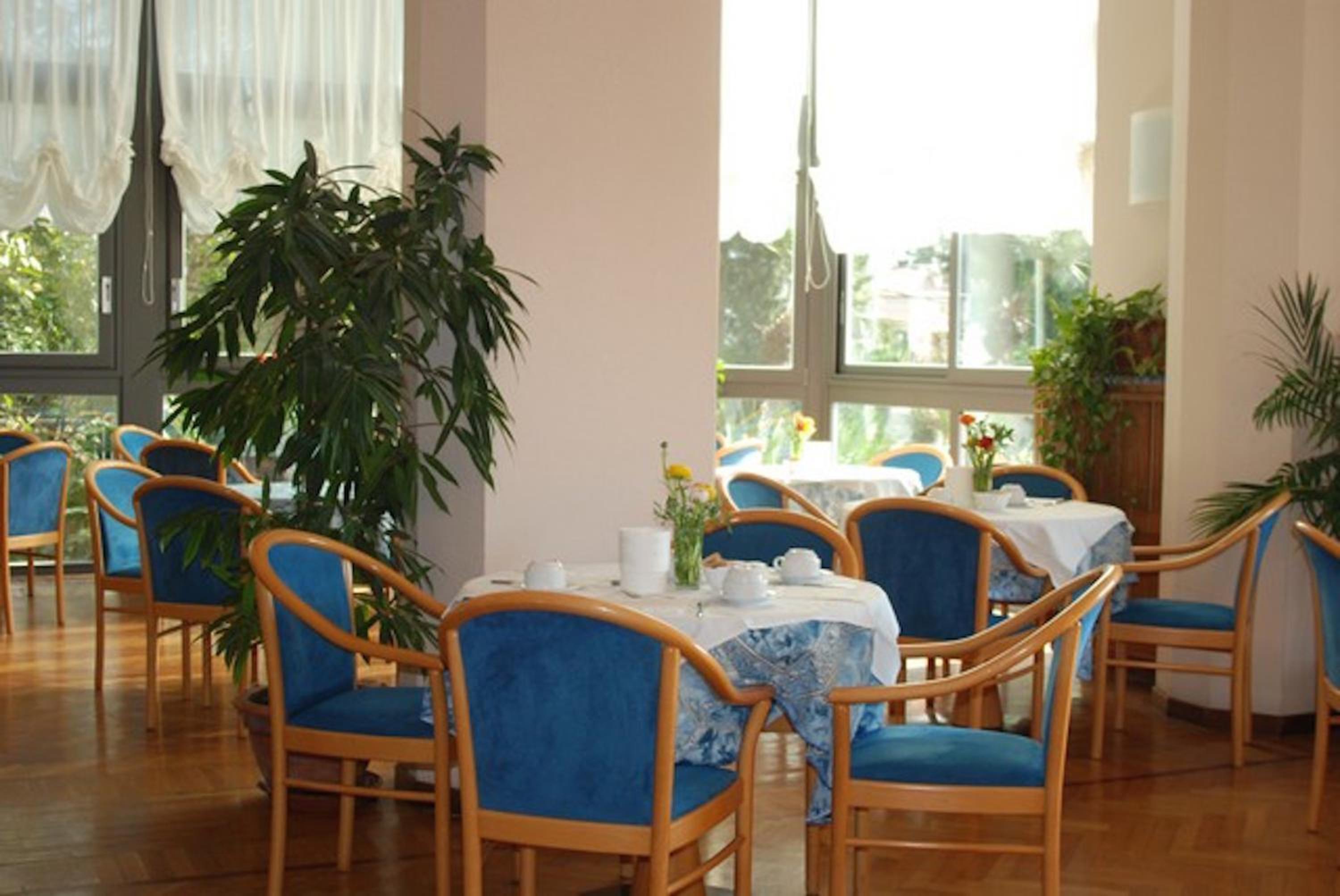 Restaurant-cafeteria