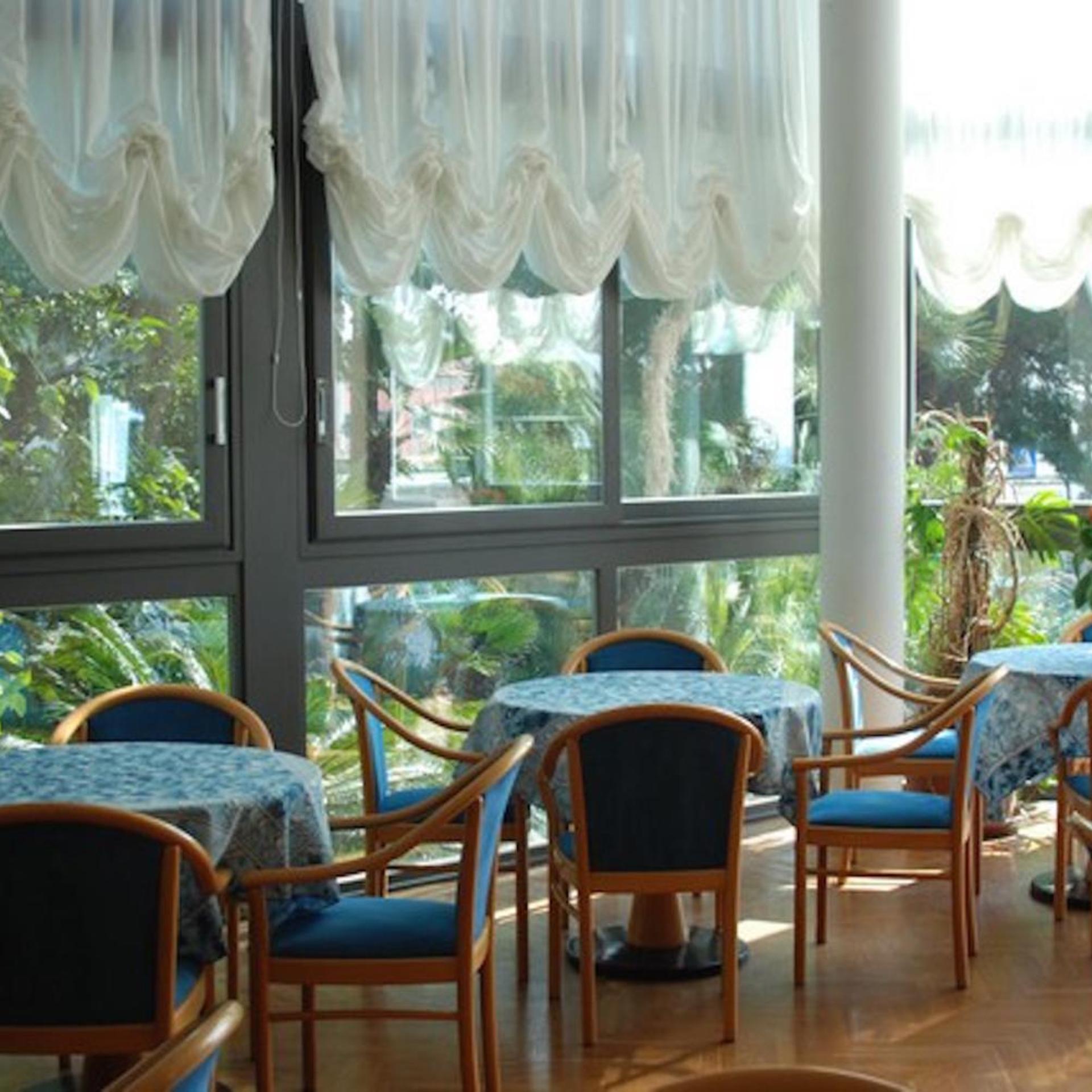 Restaurant-cafeteria