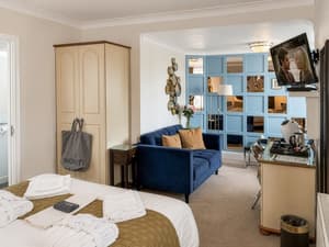 thumbnail: Room