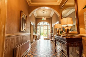 thumbnail: Dining
