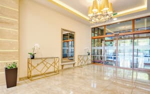 thumbnail: Interior entrance