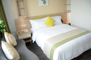thumbnail: Room
