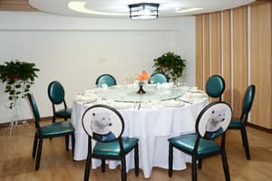 thumbnail: Dining