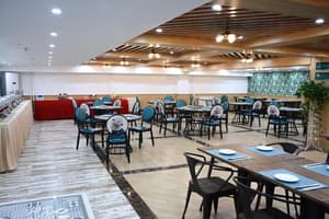 thumbnail: Restaurant