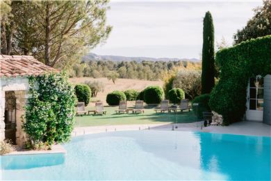 Pool,On-Site,Outdoor/Exterior,Property Amenity,Recreation