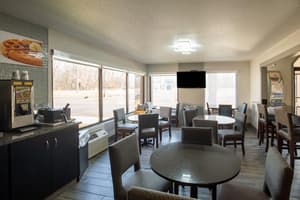 thumbnail: Breakfast area