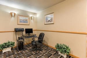 thumbnail: Business center