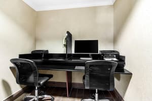 thumbnail: Business center